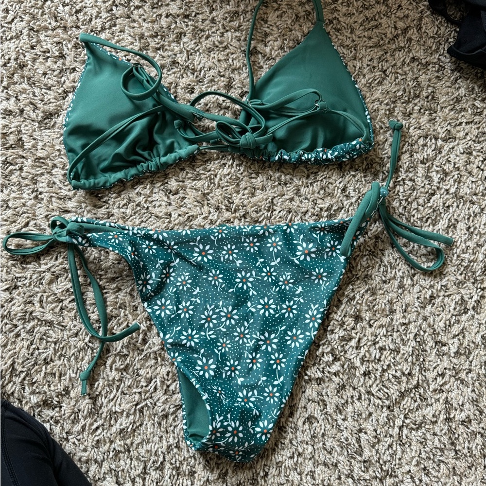 super cute and comfy swim suit
